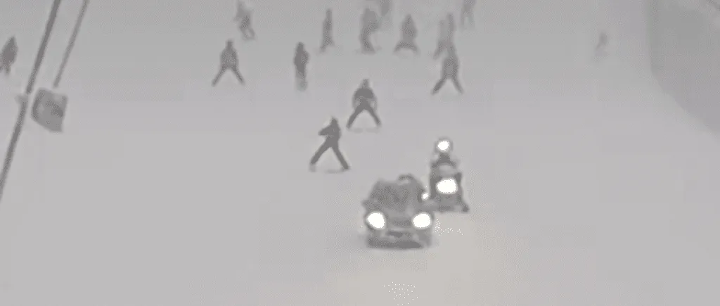 VIDEO | Explicația unui șofer, după ce a ajuns cu mașina pe o pârtie din Italia: „Am crezut că acesta este drumul”