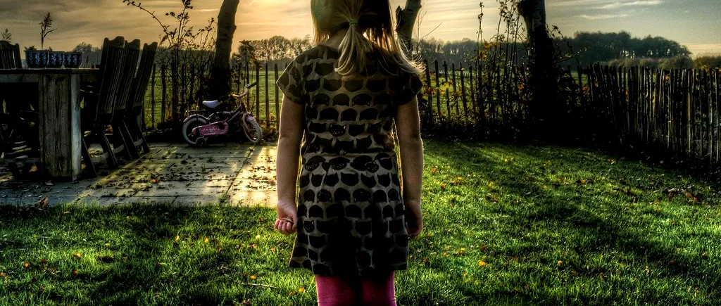 Cum și-au dat seama părinții că fetița lor de trei ani a fost abuzată sexual de educatoarea grădiniței din Suceava