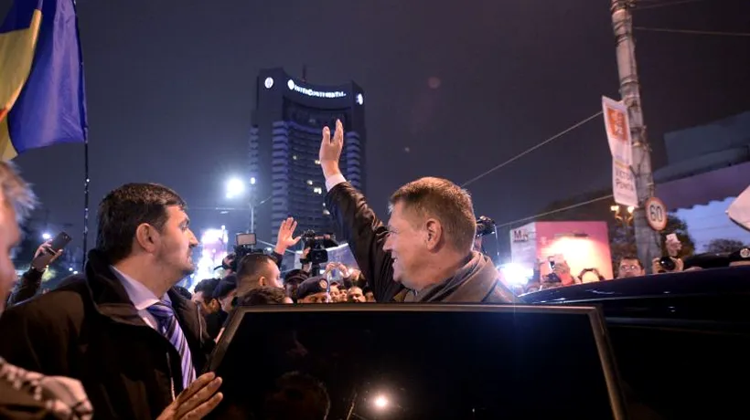 Iohannis a mers în Piața Universității. Blaga: Iohannis ESTE NOUL PREȘEDINTE, cu 54,39% din voturi. București, Iași și Focșani, primele orașe mari câștigate de candidatul ACL 