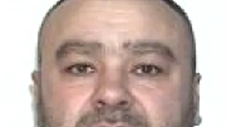 Căutările pentru prinderea bărbatului care a ucis un polițist au fost reluate