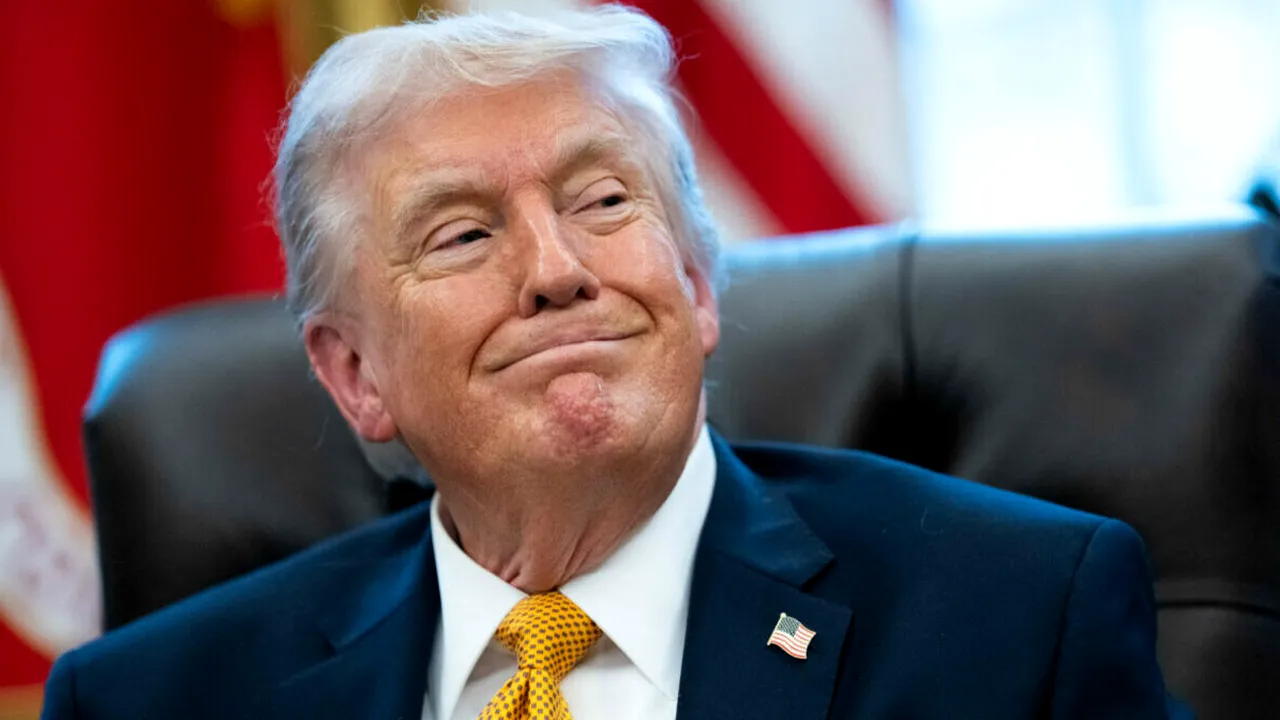 Trump spune că acordul de pace cu Iranul va fi semnat mâine: „Strâmtoarea Ormuz va fi redeschisă pentru toată lumea”