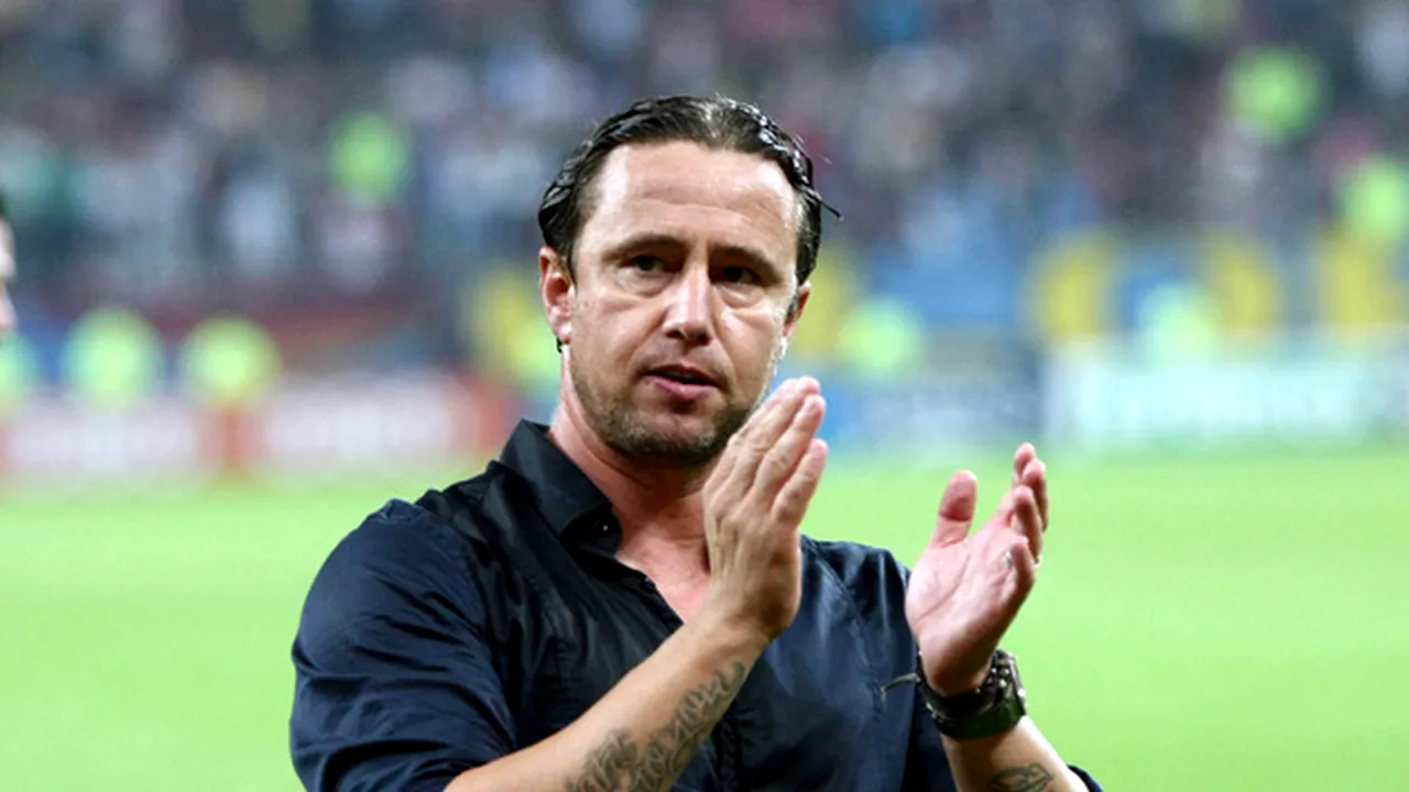 Reghecampf spune că Mihai Costea nu pleacă de la Steaua. Cine revine în lot