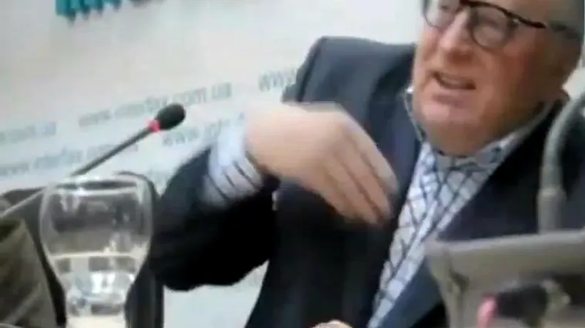 Vladimir Jirinovski a fost atacat cu varză murată la Kiev. VIDEO