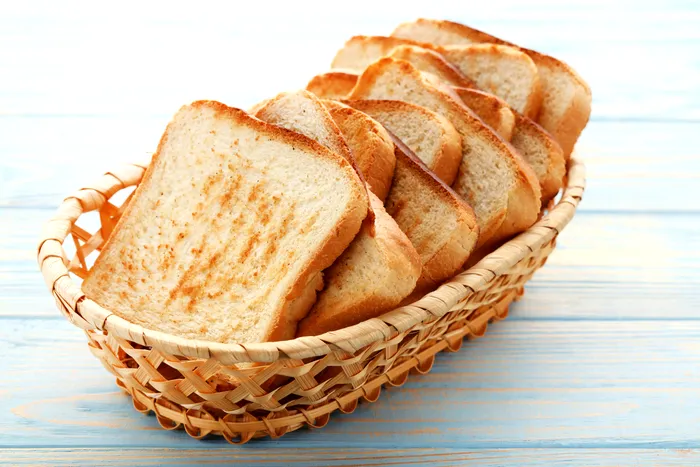 De ce pâinea prăjită din comerț poate afecta sănătatea. Ce conține acest produs, de fapt