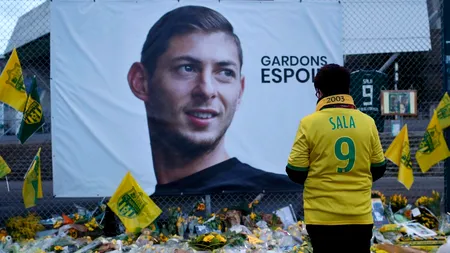 Fotbalistul Emiliano Sala și-a „profețit” moartea? „Omule, mi-e frică...” / Pilotul s-a plâns de starea proastă a avionului: „Am auzit o bubuitură”