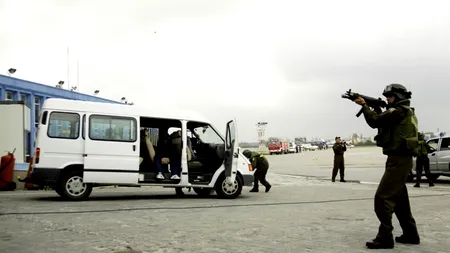 Amenințare cu bombă pe Aeroportul Otopeni. O cursă din Italia este controlată de SRI