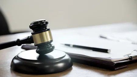 Ce soluții au dat magistrații privind deținerea de droguri și infracțiuni săvârșite sub influența lor? Inspecția Judiciară face un control național