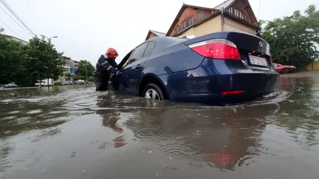 Avertisment de vreme rea! Cod Portocaliu de furtuni / Lista județelor vizate