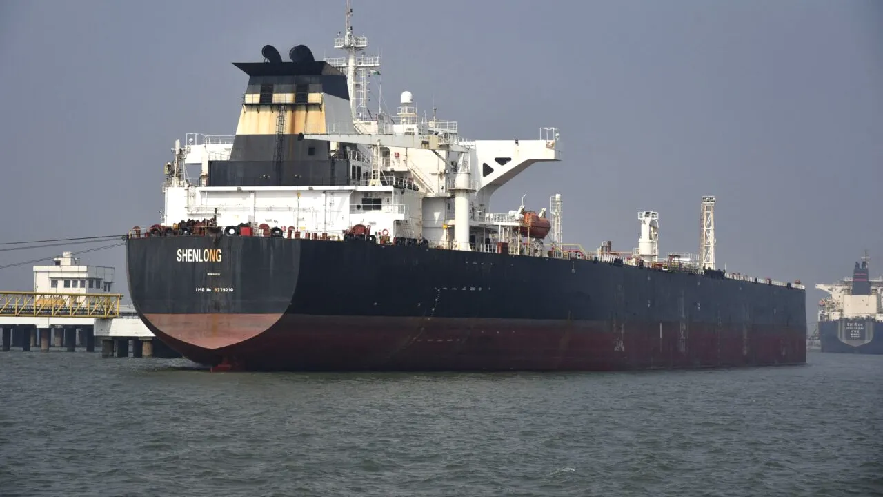 Trump spune că Strâmtoarea Ormuz poate fi redeschisă cu „ușurință”