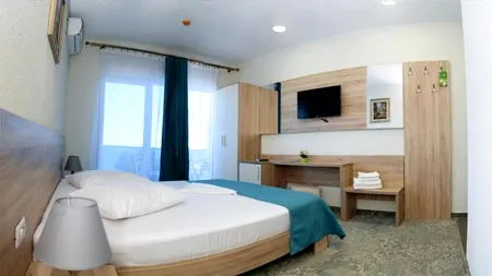 Concediu de coșmar de 4.500 de lei pentru un cuplu într-un hotel de 4 stele din Eforie Nord. Ce au găsit în cameră