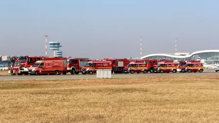 FOTO - VIDEO - Ambulanțe SMURD și mașini pentru stingerea incendiilor, pe Aeroportul Otopeni. Motivul intervenției