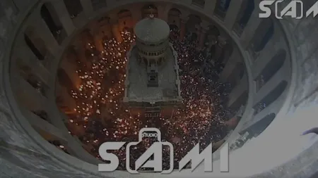 Mii de persoane au asistat sâmbătă la ceremonia sfintei lumini în Biserica Sfântului Mormânt din Ierusalim