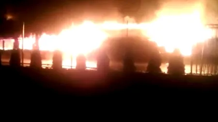 Un incendiu puternic a distrus parțial o pensiune din județul Arad