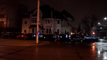 Fostul ofițer SRI Daniel Dragomir, printre românii care protestează în fața Palatului Cotroceni