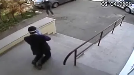 VIDEO. Fostul director SGA Suceava a regizat „rugăciunea anti-COVID”. Imaginile surprinse de camera de supraveghere arată totul!