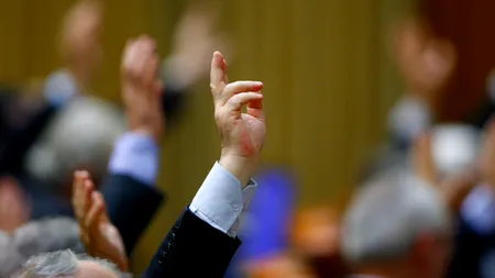 Camera Deputaților: Generalii pot rămâne în sistem până la 60 de ani, cu aprobarea șefului unității