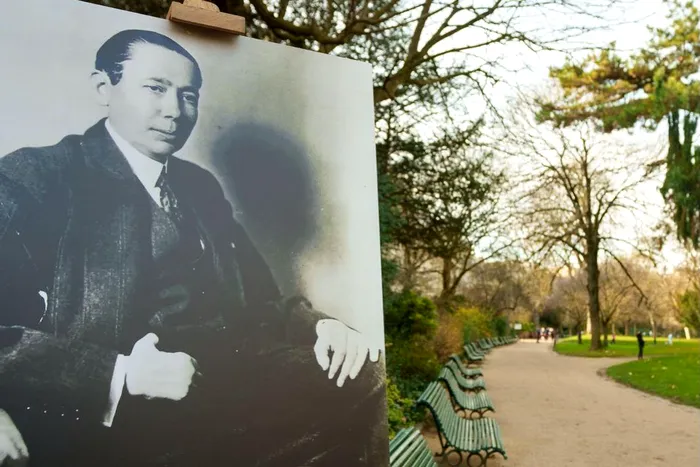 Aleea Nicolae Titulescu din Parc Morceau, Paris