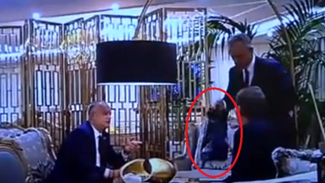 CONTROVERSE. Igor Dodon a primit o sacoșă neagră de la Vlad Platohniuc în care se bănuiește că ar fi fost bani! Deputat din Republica Moldova: Cerem Parlamentului suspendarea din funcție a președintelui - VIDEO