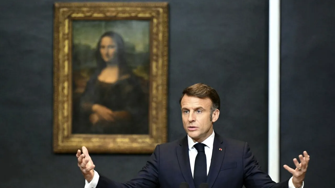 Emmanuel MACRON anunță restaurarea Muzeului Luvru/ ”Mona Lisa” va fi ”accesibilă independent de restul muzeului”