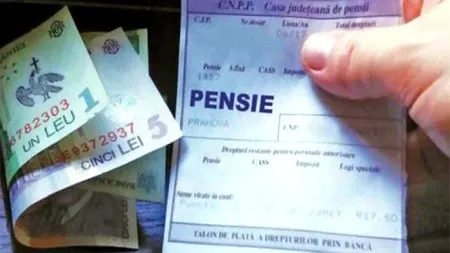 Pensionarii primesc banii mai devreme. Când intră pensia pe card în octombrie, dar și când vine la ușă