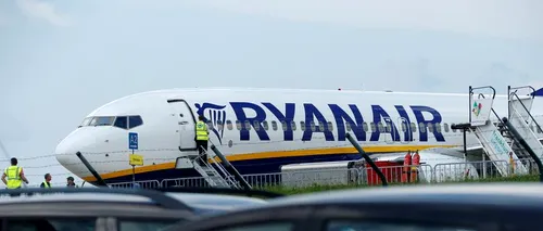 Pasagerii unui avion Ryanair au fost evacuați, după ce o baterie externă a luat foc