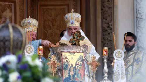 VIDEO | Patriarhul Daniel oficiază Slujba Sfințirii Mari a apei (Aghiasma Mare). Programul liturgic din ziua de Bobotează la Catedrala Patriarhală