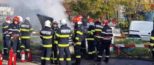 FOTO-VIDEO - Alertă în Târgoviște. Pompierii militari se luptă să stingă un incendiu izbucnit într-un tunel din zona platformei industriale