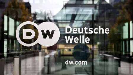 DEUTSCHE WELLE. Klaus Iohannis, aspru criticat în presa germană: Ar fi o dezamăgire cruntă ca Iohannis să-și fi găsit o nouă patrie politică/ De ce alunecă - pas cu pas - în mocirla naționalist-populistă, pe care a vrut s-o sece cândva
