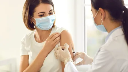 Campania de vaccinare. Peste 15.000 de doze de vaccin administrate în ultimele 24 de ore