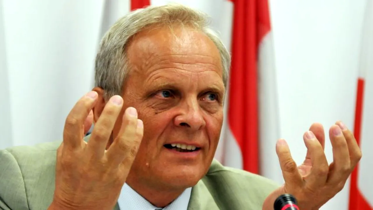 Stolojan: Pentru a opri deprecierea leului, românii trebuie să spună 