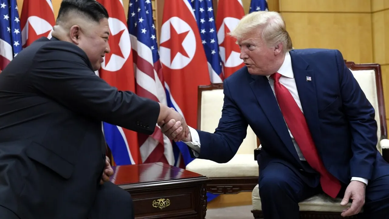 Donald Trump dorește RELUAREA legăturilor cu Kim Jong-un: „Îl voi contacta din nou. Este un tip inteligent”