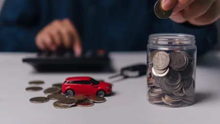 O nouă taxă auto pentru șoferii din Marea Britanie. Se aplică și pensionarilor