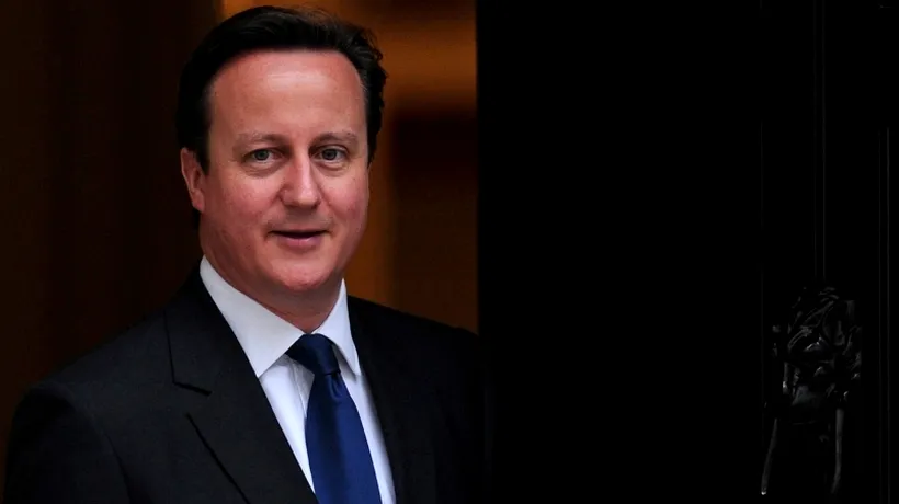 Premierul britanic David Cameron încheia folosind sintagma cu dragoste mesajele trimise Rebekăi Brooks - Sky News