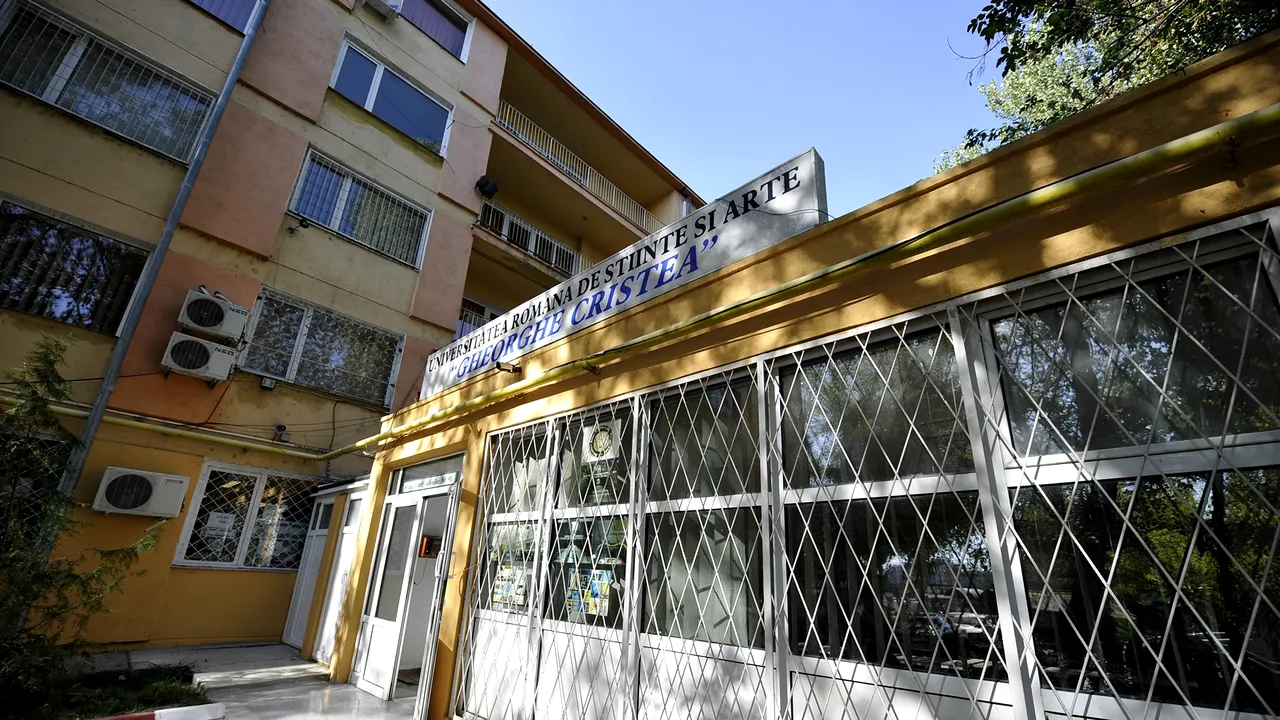 Imaginea studentului român azi. Câtă școală se face în universități