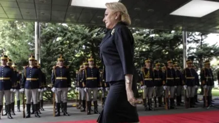 Fiul Vioricăi Dăncilă, mesaj de încurajare pentru mama lui: Poza care ascunde un element cheie - FOTO 