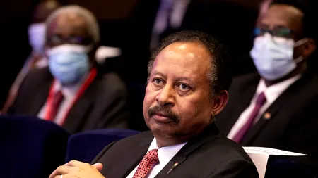 Premierul din Sudan, înlăturat de Armată, a fost repus în funcție după ce a ajuns la un acord cu liderii militari