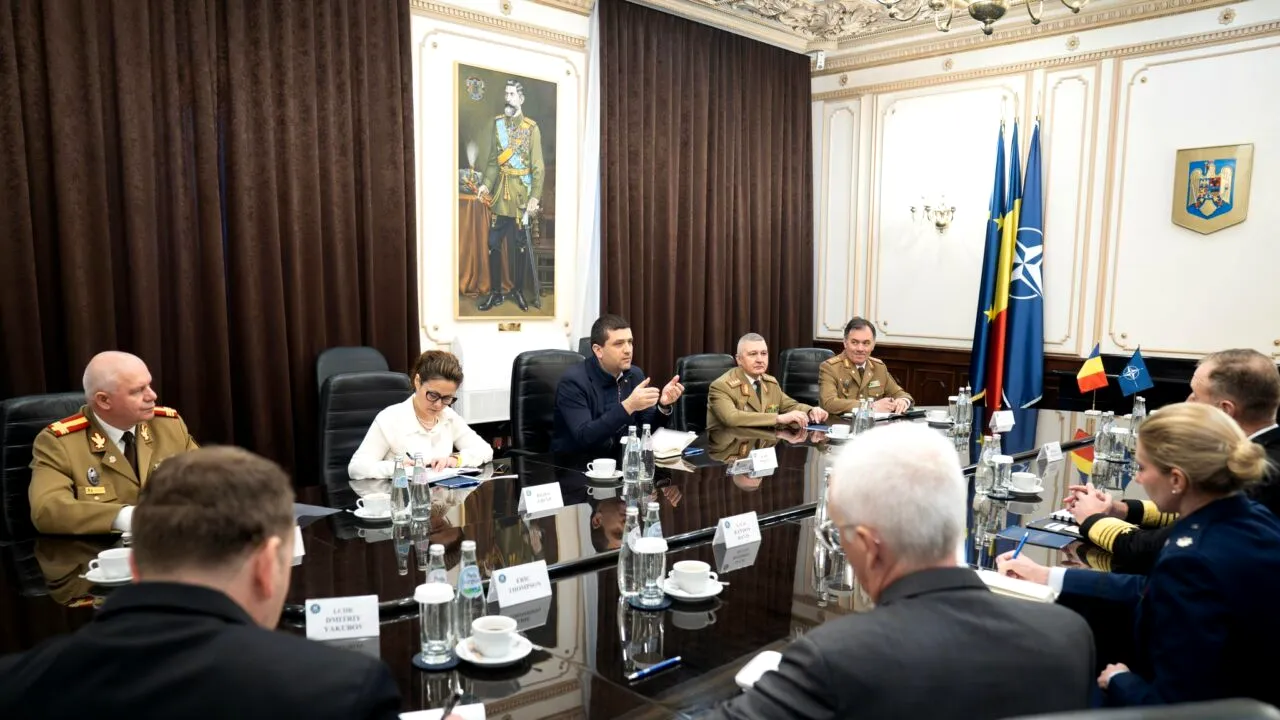 Ministrul Radu Miruţă vrea să-i convingă pe americani că România le poate fabrica armele, iar ei ne pot moderniza armata