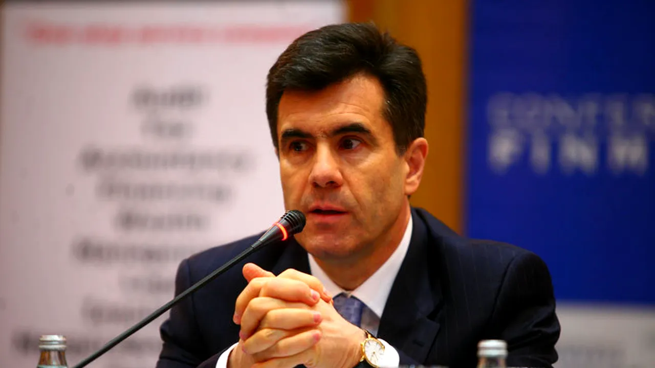 Consilierul guvernatorului BNR:  Nu e vorba de nicio gaură la buget. Creșterile de salarii și scăderea taxelor adaugă presiuni 