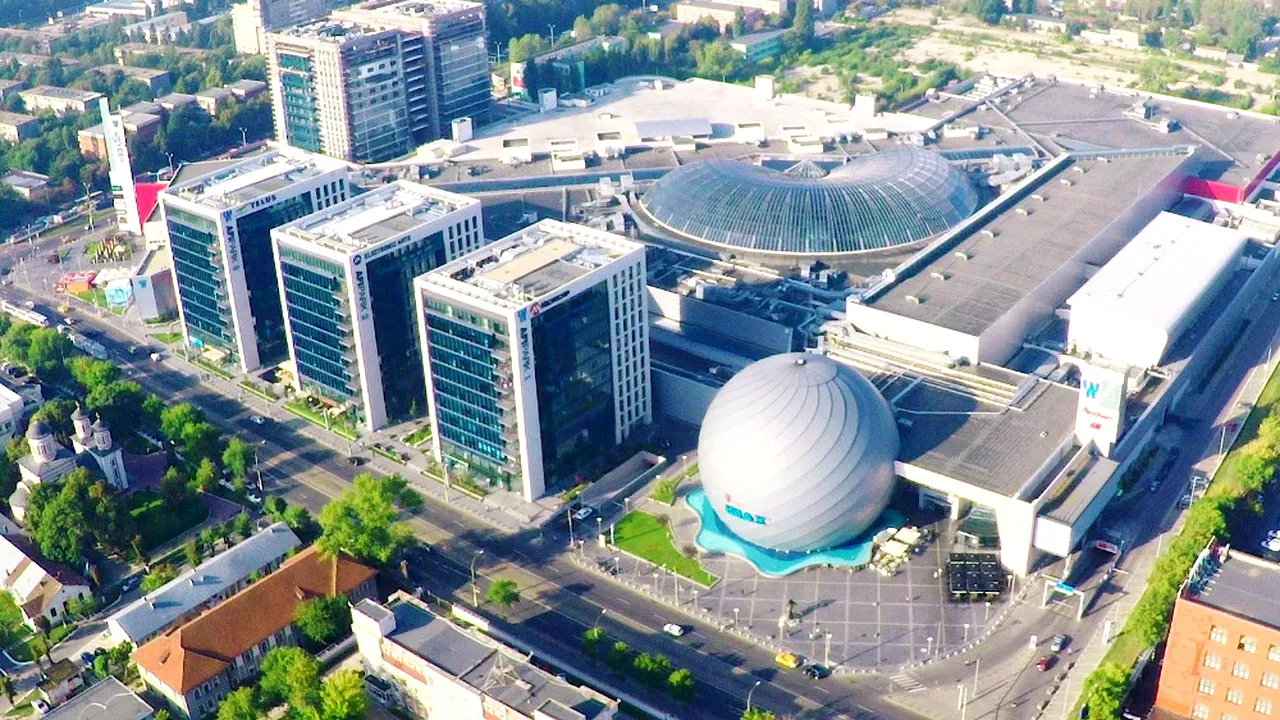 Cea mai mare tranzacție din real-estate: Birourile Afi Park, ca și cumpărate de un român cu afaceri de peste 1 miliard de euro