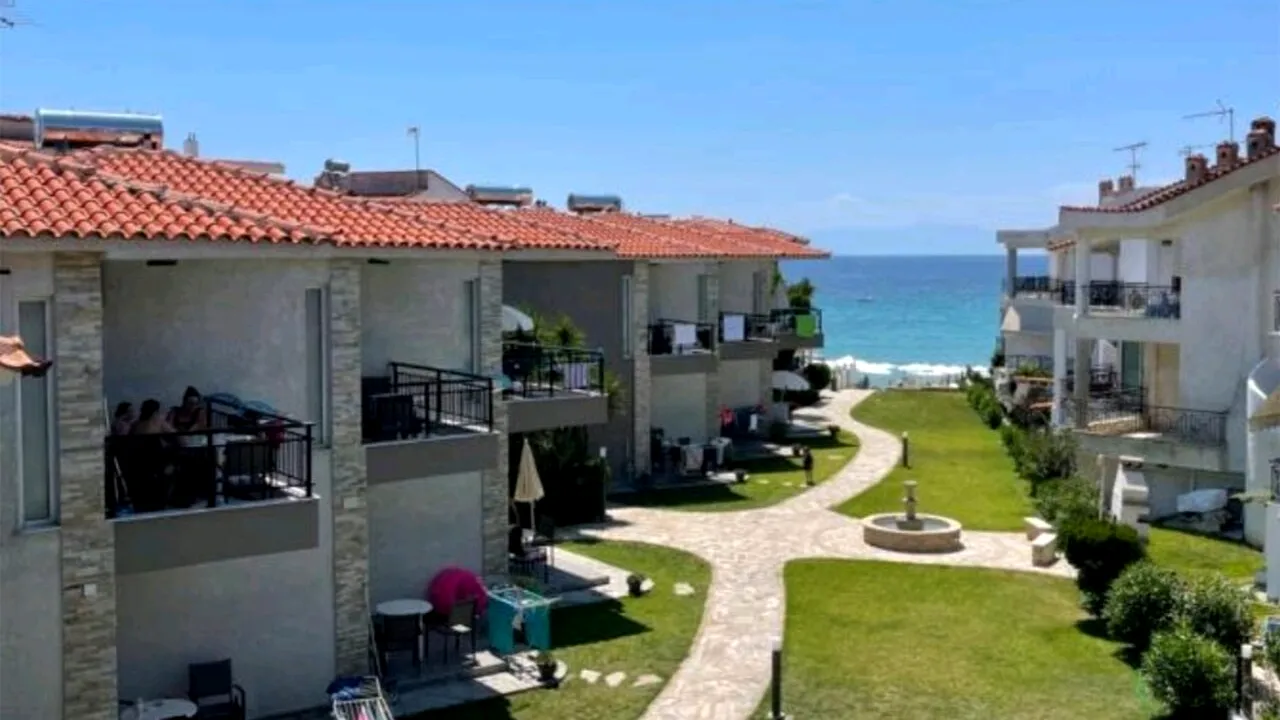 Cum a fost FURAT un cuplu de turiști români în Grecia: „Azi am descoperit că din ambele portofele lipsesc banii în euro”