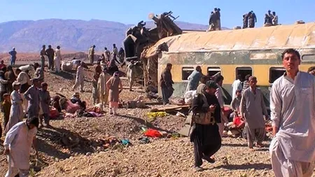 Un tren a deraiat în Pakistan: cel puțin nouă persoane au murit și peste o sută, rănite