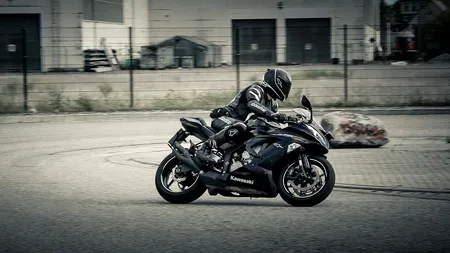 Șofer care a omorât un motociclist de 19 ani, prins la patru luni de la producerea accidentului mortal