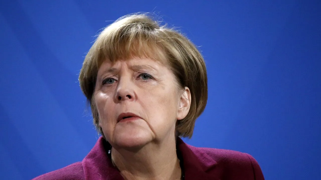 Noua strategie de vaccinare a Germaniei: Medicii de familie pot vaccina împotriva COVID-19 / Angela Merkel e pregătită să comande vaccinul rusesc Sputnik V 