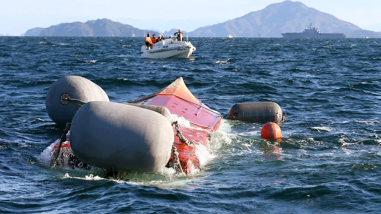 Aproape 30 de migranți au MURIT înecați, în largul Tunisiei, după naufragiul a trei ambarcațiuni