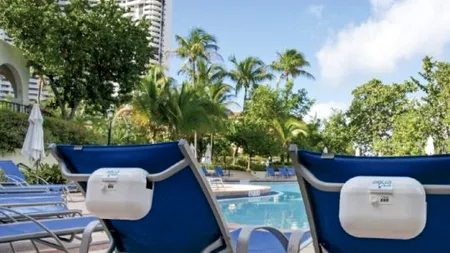 Gadgeturile high-tech care te scapă la plajă de grija arsurilor solare sau a bunurilor lăsate nesupravegheate. FOTO




