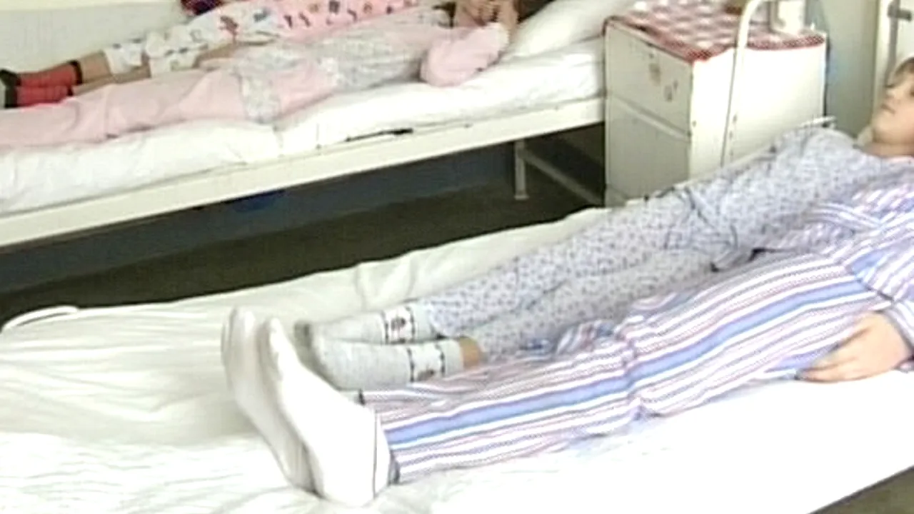 Focar de hepatită în Bacău, unde zece persoane, din care opt sub nouă ani, au contractat virusul