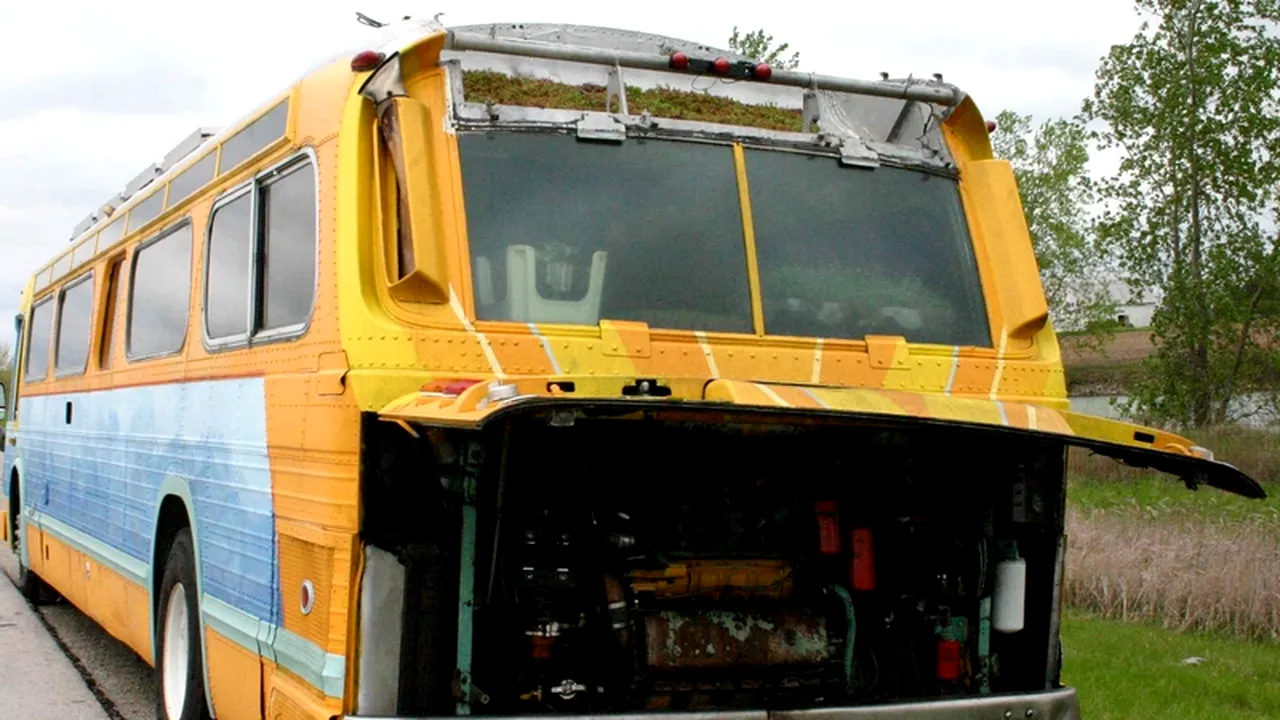 Zeci de români, găzduiți temporar în centre din orașul italian Pescara după defectarea autocarului