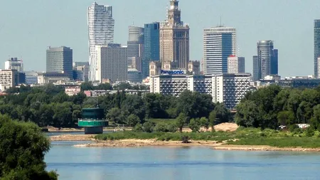 Criza din Ucraina a încetinit creșterea economică a Poloniei 