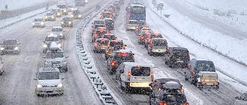 Peste 15.000 de mașini, blocate în Alpii francezi din cauza zăpezii
