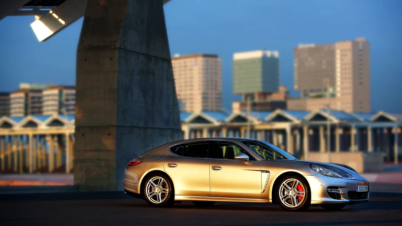 Porsche vrea să angajeze 3.000 de persoane în cinci ani